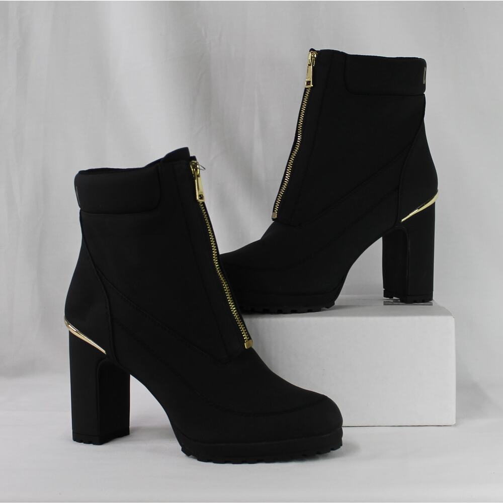 *NEW WITHOUT BOX* DKNY LOGAN LOGO ANKLE BOOTIES